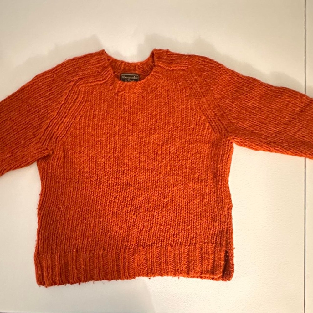 Vintage Abercrombie & Fitch wool & nylon cropped sweater size M